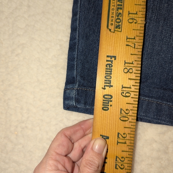 Riders by Lee Blue Classic Bermuda Shorts - Picture 2 of 8